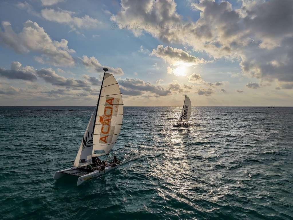 Sunset Sailing & Beach Picnic Select: Exclusividad en Playa Mamitas